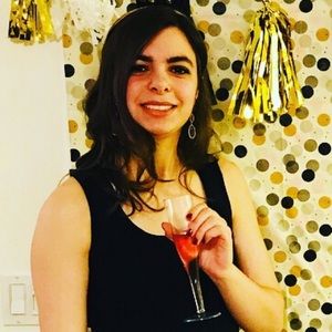 Meet your Posher, Elizabeth